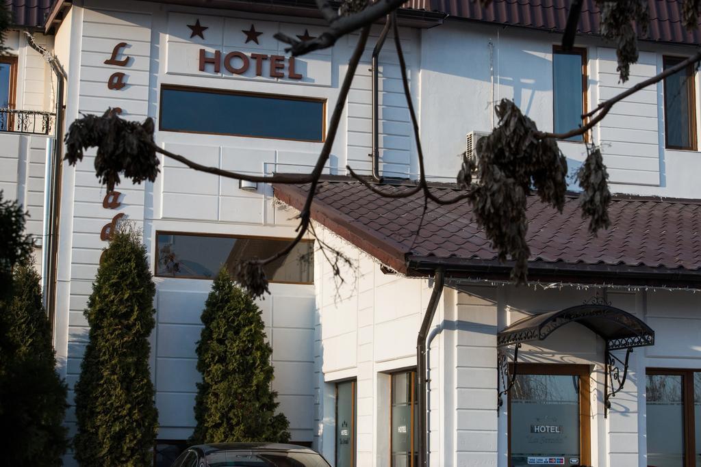 Hotel La Strada Ploieşti Eksteriør bilde