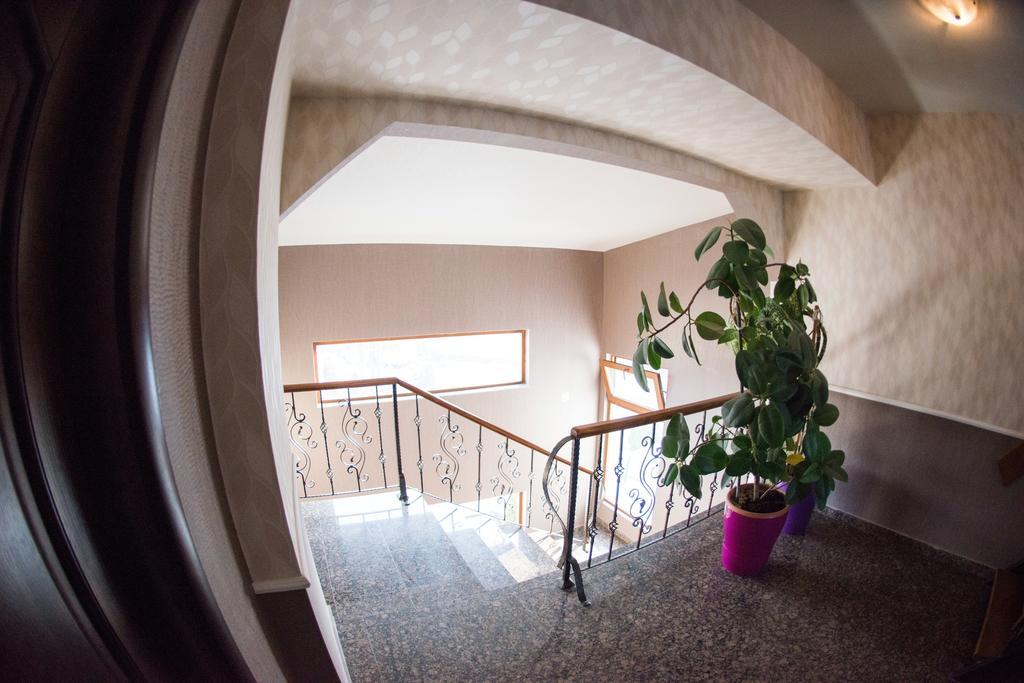 Hotel La Strada Ploieşti Eksteriør bilde