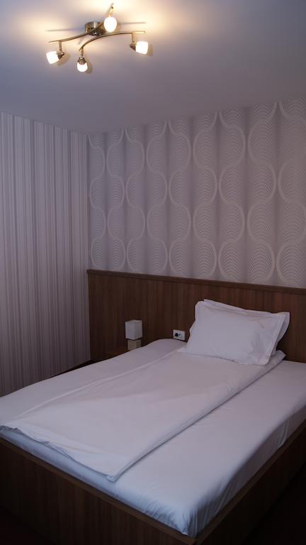 Hotel La Strada Ploieşti Eksteriør bilde