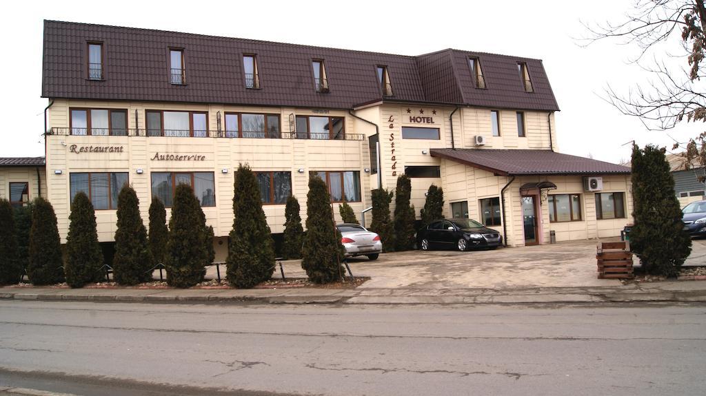 Hotel La Strada Ploieşti Eksteriør bilde